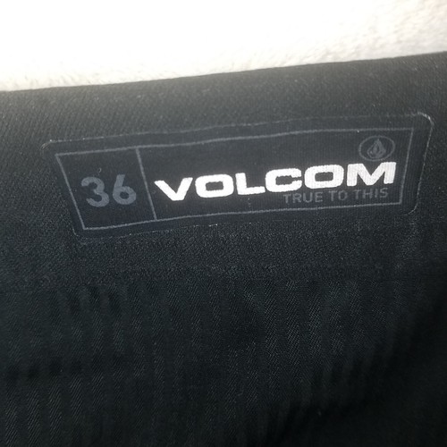 Volcom graue Bermuda Freizeitshorts für Herren Größe 36 flache Vorderseite neu ohne Etikett feuchtigkeitsableitender Stoff - Bild 4 von 15