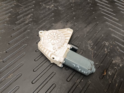 VW Passat 3BG 1.9TDI 96kW Kühlergrill / Frontgrill / Frontmaske