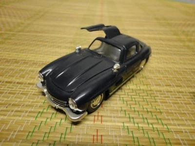 Solido, Mercedes 300 SL, ref: 4502 - Photo 1/3