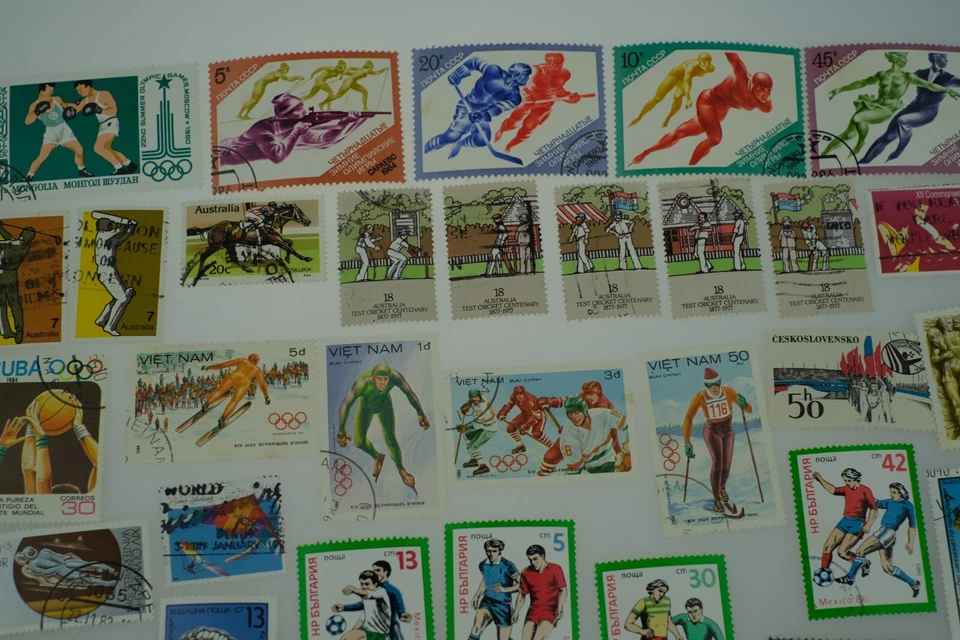 worldwide stamps collections lots album  Vintage Rare Classic Antique Genuine - Image 3 of 4