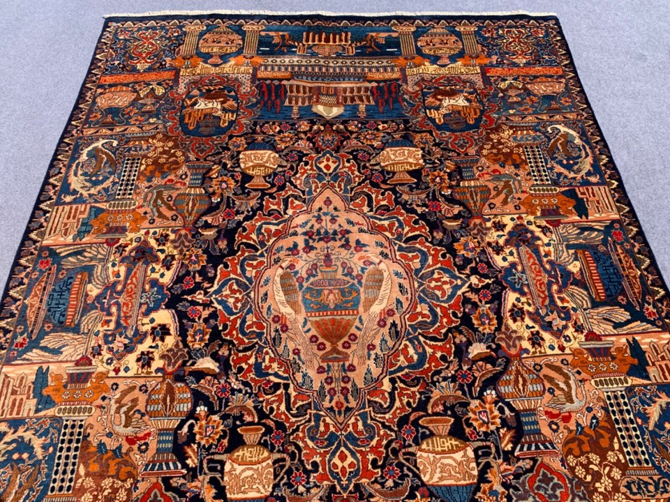 Authentic Hand Knotted Vintage Qashmour Pictorial Wool Area Rug 12 x 8