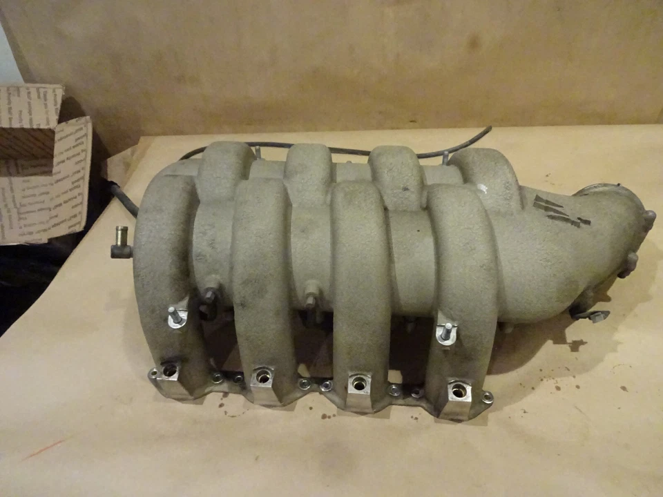 Maserati Coupe,Spider Gransport entrada/coletor de sucção/plenum - P/N 199039 - Imagem 4 de 4