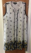 Naif Sleeveless Light Breezy Shift Dress Women’s Size M Summer Beach Pineapple