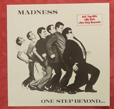 LP-MADNESS,ONE STEP BEYOND, Vinyl Top Zustand, Versand Frei,Info i.d Beschreibun