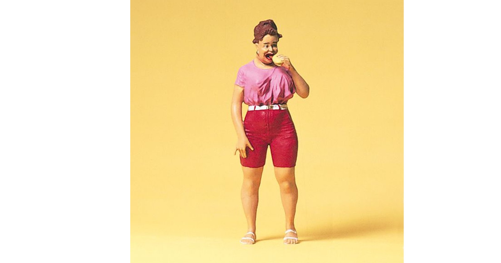 Preiser 45502 G Scale Woman with Hot Dog Figure