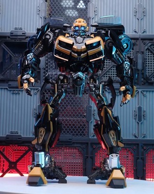 New BB-02 Wasp Warrior Yellow Bee Black Version Movie Oversize Action Figure