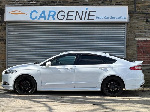 2017 Ford Mondeo 2.0 TDCi ST-Line Euro 6 (s/s) 5dr HATCHBACK Diesel Manual - Picture 3 of 19