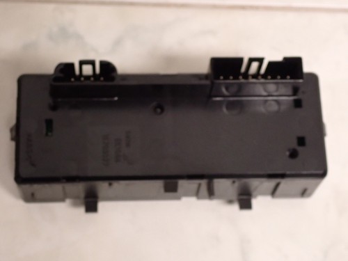 1999-2002 Chevy Silverado GMC Yukon Sierra Tahoe 4X4 switch 15709327 OEM - Picture 4 of 5