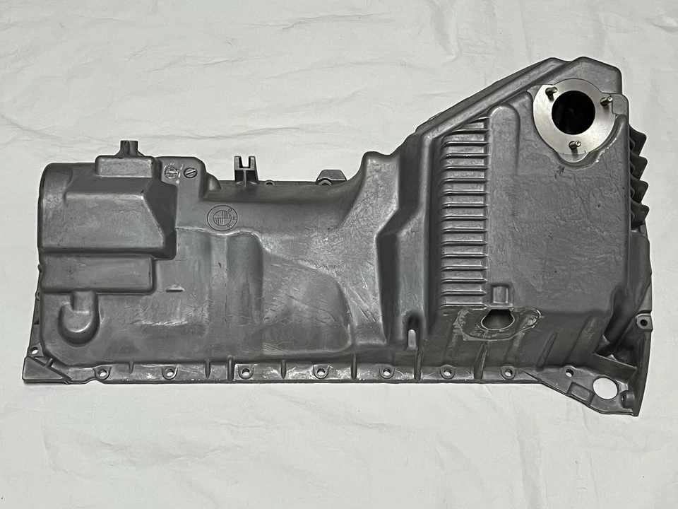 OEM NUEVO BMW SERIE 5 E39 520i 523i 528i M52 cárter de aceite del motor 1740917 alpina Foto 2 de 4