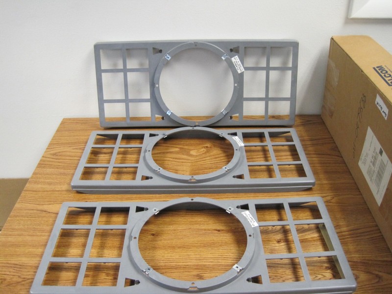 Valcom V-9914-5  ceiling speaker rack - Includes 3