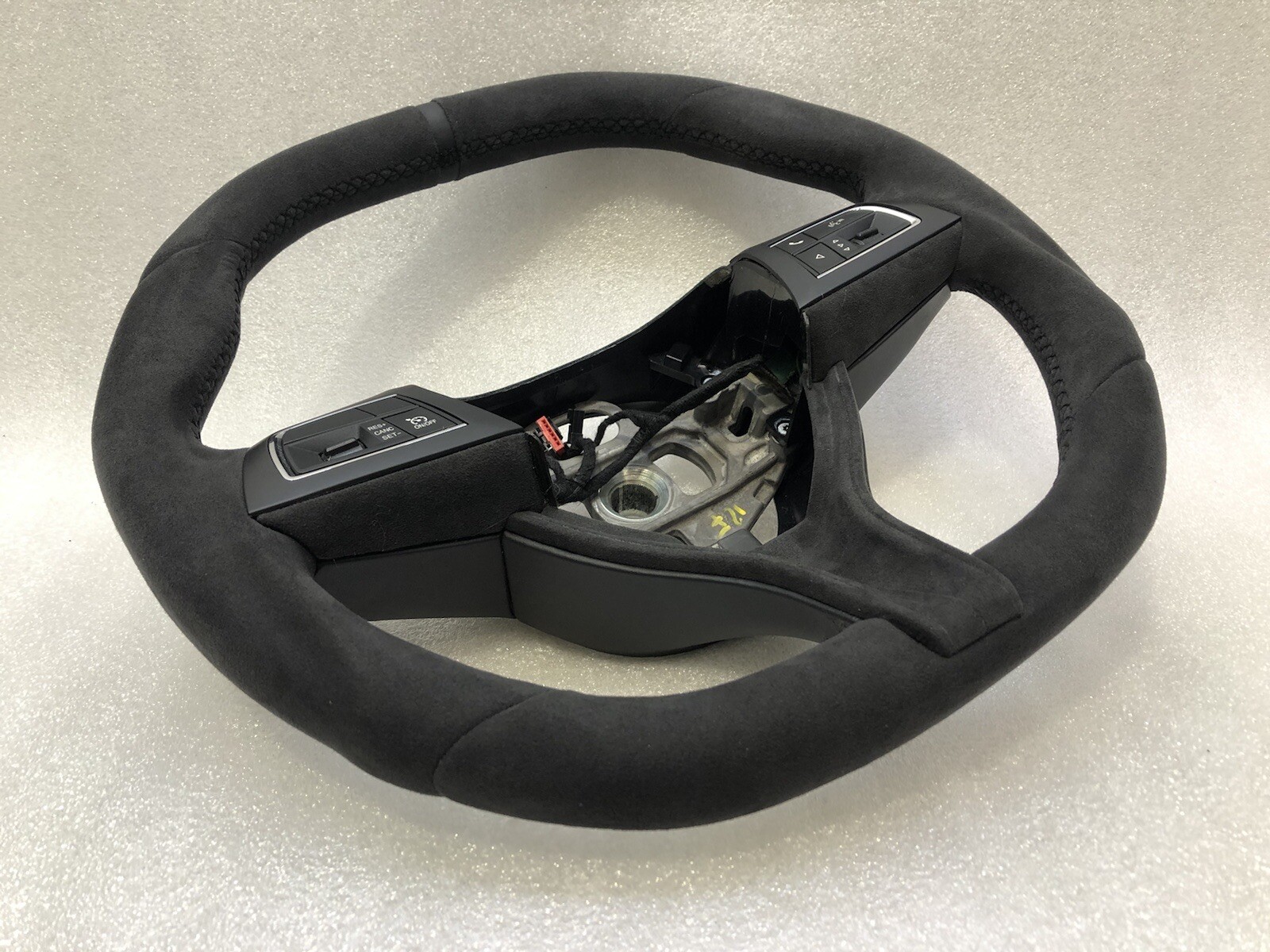 MASERATI QUATTROPORTE SPORT STEERING WHEEL 2015-2020 MC VI ALCANTARA