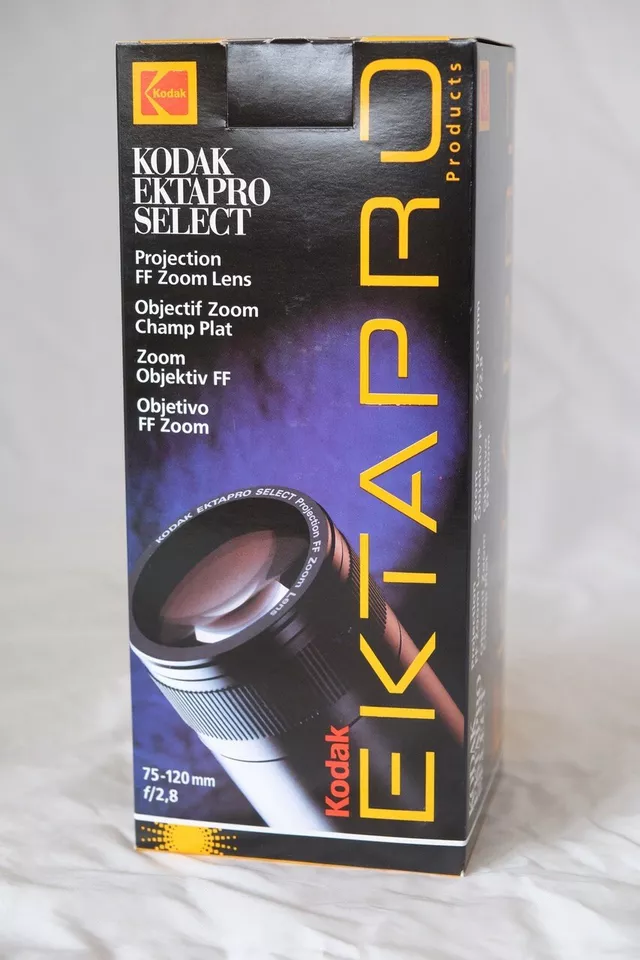 Kodak Ektapro Select Slide Projection 75-120 F2.8 Zoom Lens - Image 2 of 2