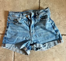 American Eagle Woman  s Size 0 Mom Denim Jean Short Button Cuffed Stretch