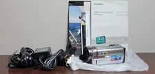 Sony DCR-SX85 Camcorder Carl Zeiss 60/70/2000 zoom 16GB Touchscreen w/ box