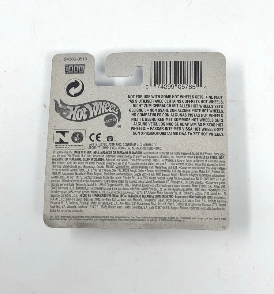 2000 Hot Wheels #90 First Edition 30/36 MINI COOPER Yellow w/Chrome Lace Spokes - Image 2 of 4