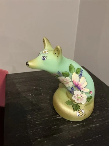 Fenton Glass Jadeite Green Bees & Blooms Fox Figurine Ltd Ed #16/22 Kim Barley