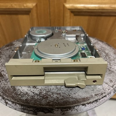 Chinon FZ-506 5.25'' Vintage Diskettenlaufwerk FDD Retro 1.2MB Floppy Disk Drive