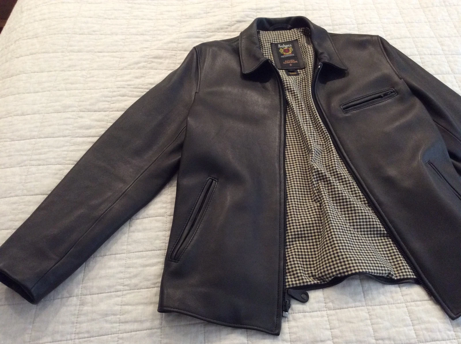 New 2026 SCHOTT NYC Delivery Black Lambskin leather jacket Men's Size L - product detail image 1