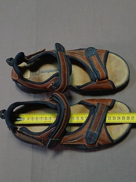 Men Berghaus Sandals Brown Leather 41