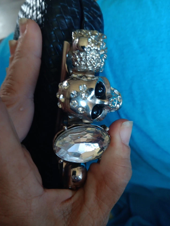 Gothic Knuckle Leather Clutch - Image 4 of 4