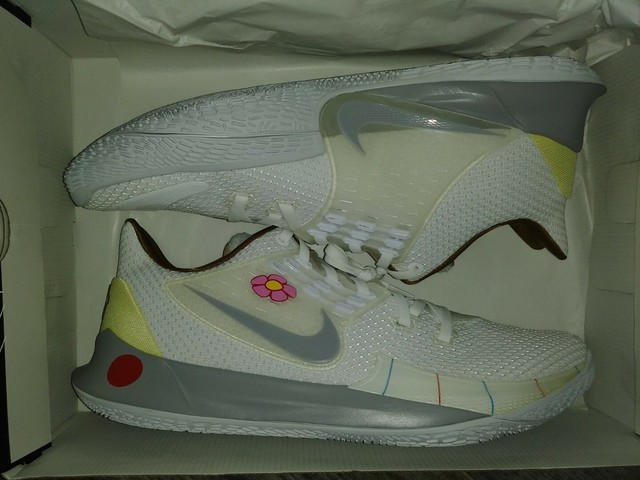 Size 18 - Nike Kyrie Low 2 x SpongeBob 