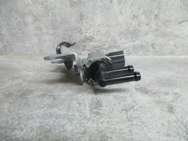 Suzuki 18117 52g00