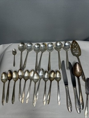 Vtg Oneida Tudor Plate Queen Bess Flatware Set 24pcs Some Tarnish Good Cond