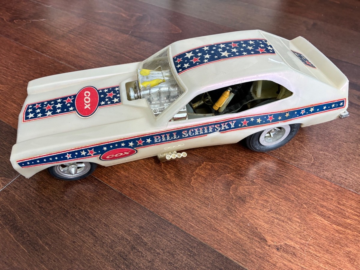 Vintage Cox gas powered Pinto Bill Schifsky funny car dragster