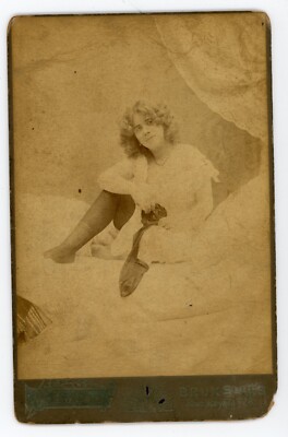 PHOTO CABINET album card, Emera Brussels a woman waking up bedroom low bed