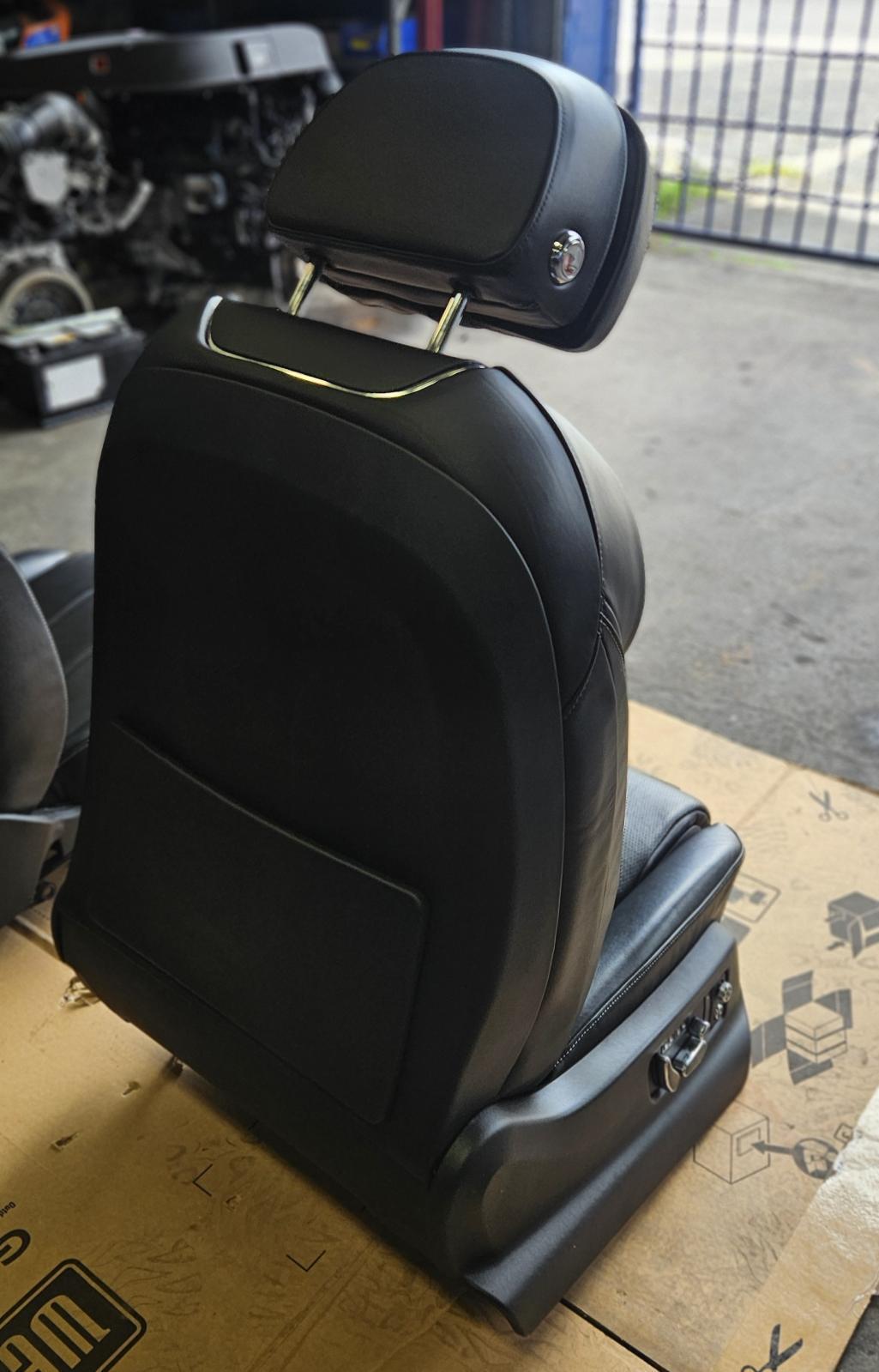 16-20 Bentley Bentayga Complete Interior Seat Set (Leather)  (38K Miles)