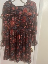 Loft Women’s Size 4 Long Sleeve and zipper in back Dress  fully lined