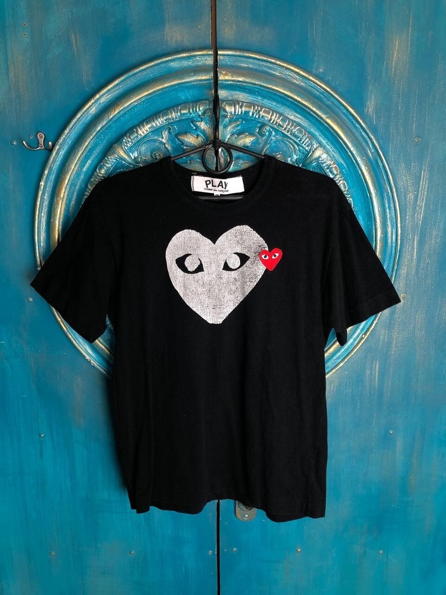 COMMEdesGARCONS SHIRTコムデギャルソン CDG Comme Des Garcons CDG Play Red Heart T-Shirt White Authentic 100