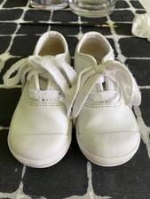 Keds White Lace Up Sneakers Size 6 Excellent Condition