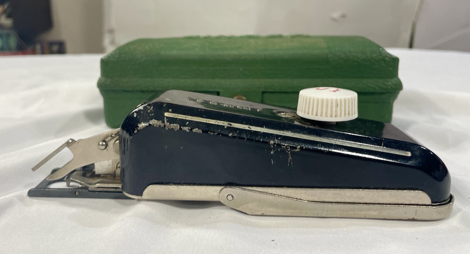 Vintage Singer Buttonholer No. 160506