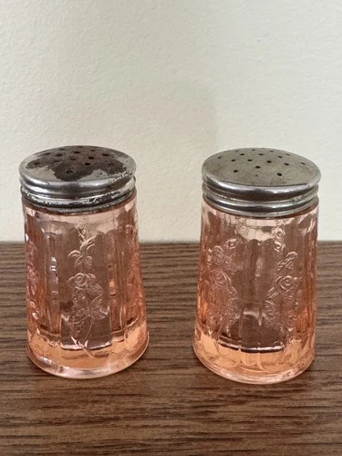 FEDERAL SHARON/CABBAGE ROSE PINK  2 1/2" SALT & PEPPER SHAKERS. DEPRESSION GLASS