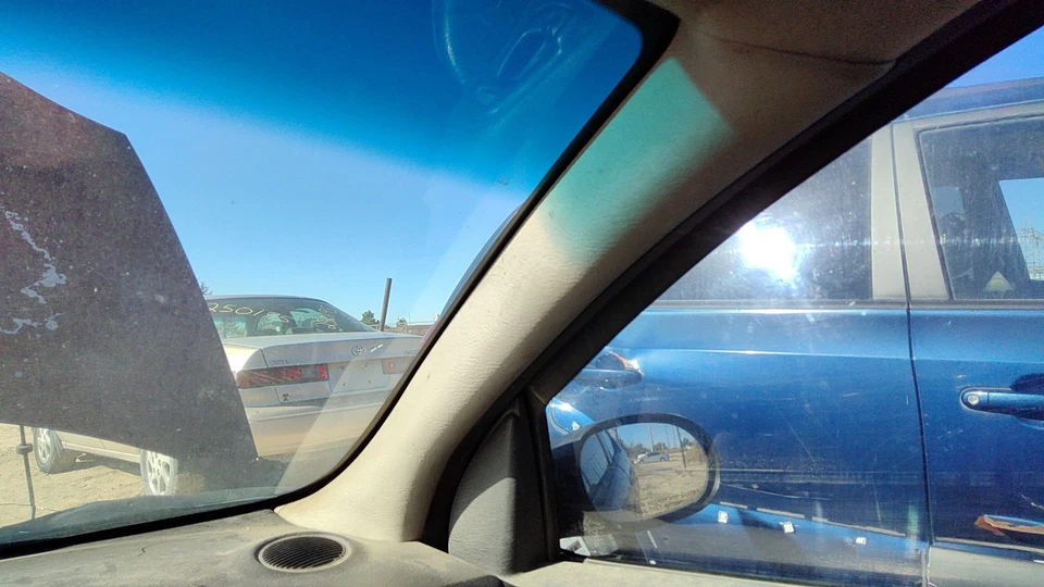 Dodge Neon Passenger 2004 derecho un pilar moldura parabrisas poste panel fabricante original Foto 2 de 4