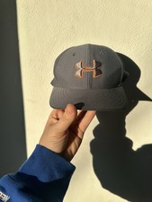 Under Armour Stretch Fitted Hat Youth Size S/M Charcoal gray Orange Logo