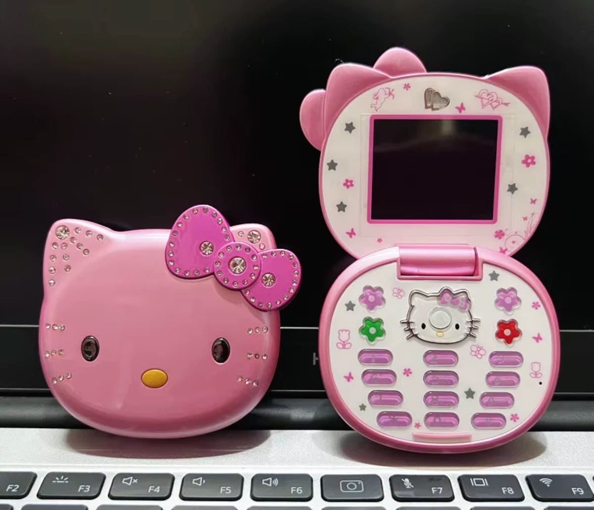 最終価格 Hello Kitty SANYO 折りたたみ携帯電話 Hello Kitty Flip Phone 4G With Camera Kawaii 2025 - Sanrio Cartoon