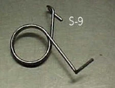 ACCELERATOR PUMP FULCRUM SPRING  FITS STROMBERG 97-81-48 STYLE CARB (S-9571)