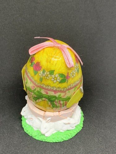 Vintage Easter Egg Chick Shaped Decoupaged Spring Decoration With Stand 3.75” - 第 3/6 張圖片