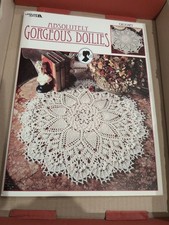 Leisure Arts - Absolutely Gorgeous Doilies Crochet Pattern Book Paperback