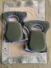 BARGAIN Burgon & Ball Unisex Kneelo Knee Pads : Olive Colour : New other unused