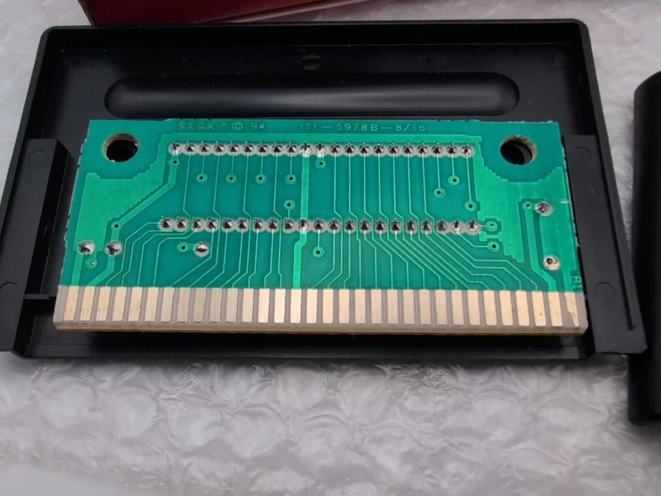 Vectorman (Sega Genesis) Complete CIB W/ Inserts - Clean - Tested - Excellent  - Image 3 of 4