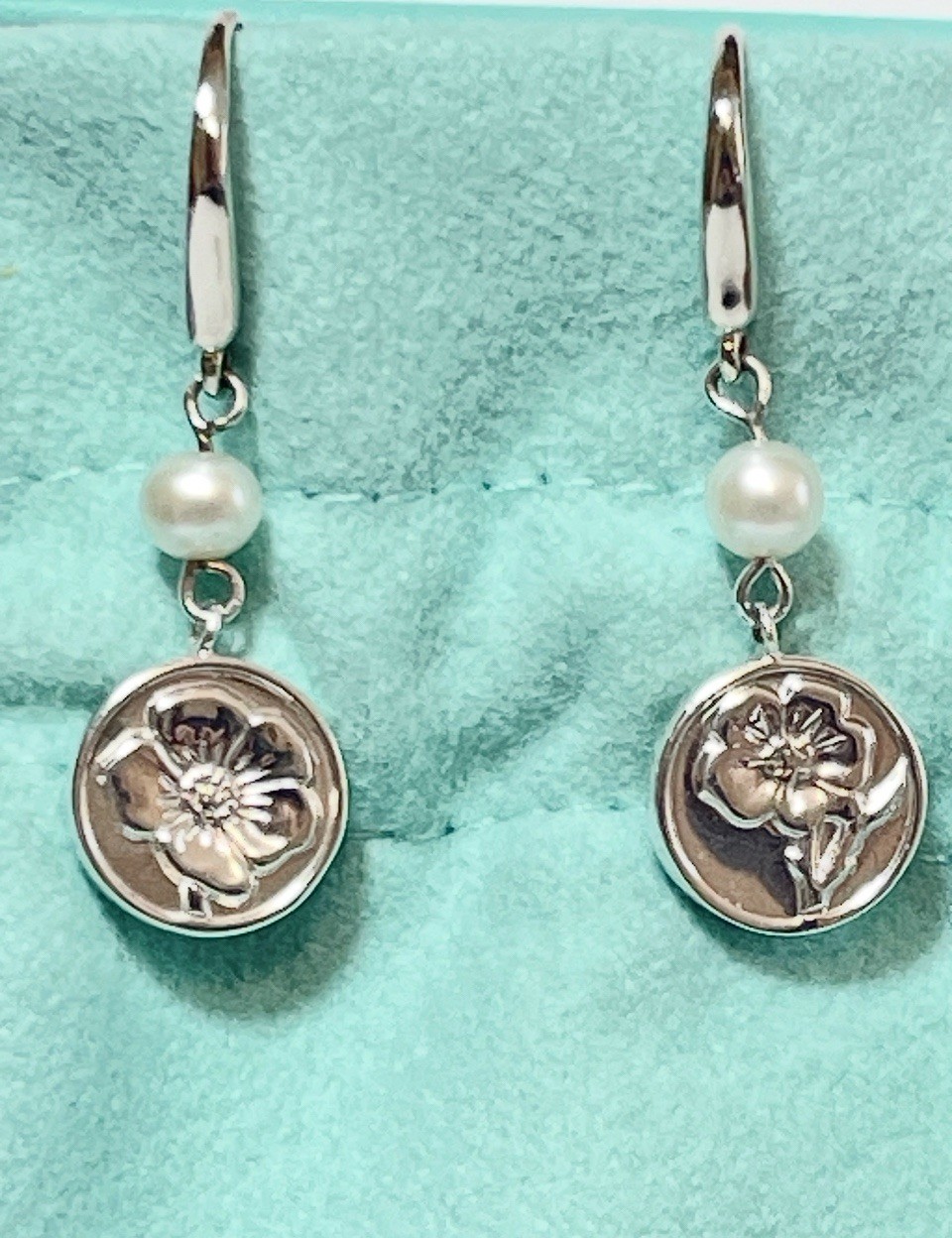 Tiffany & Co. Nature Rose Cultured Pearl 925 Sterling Silver Dangle Earrings