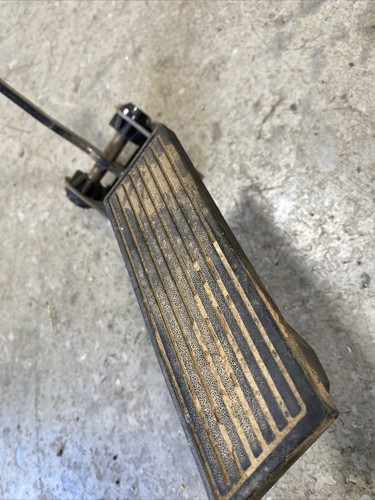Jeep Cherokee XJ 97-01 Gas Pedal Throttle Pedal OEM (W00) - Picture 7 of 8