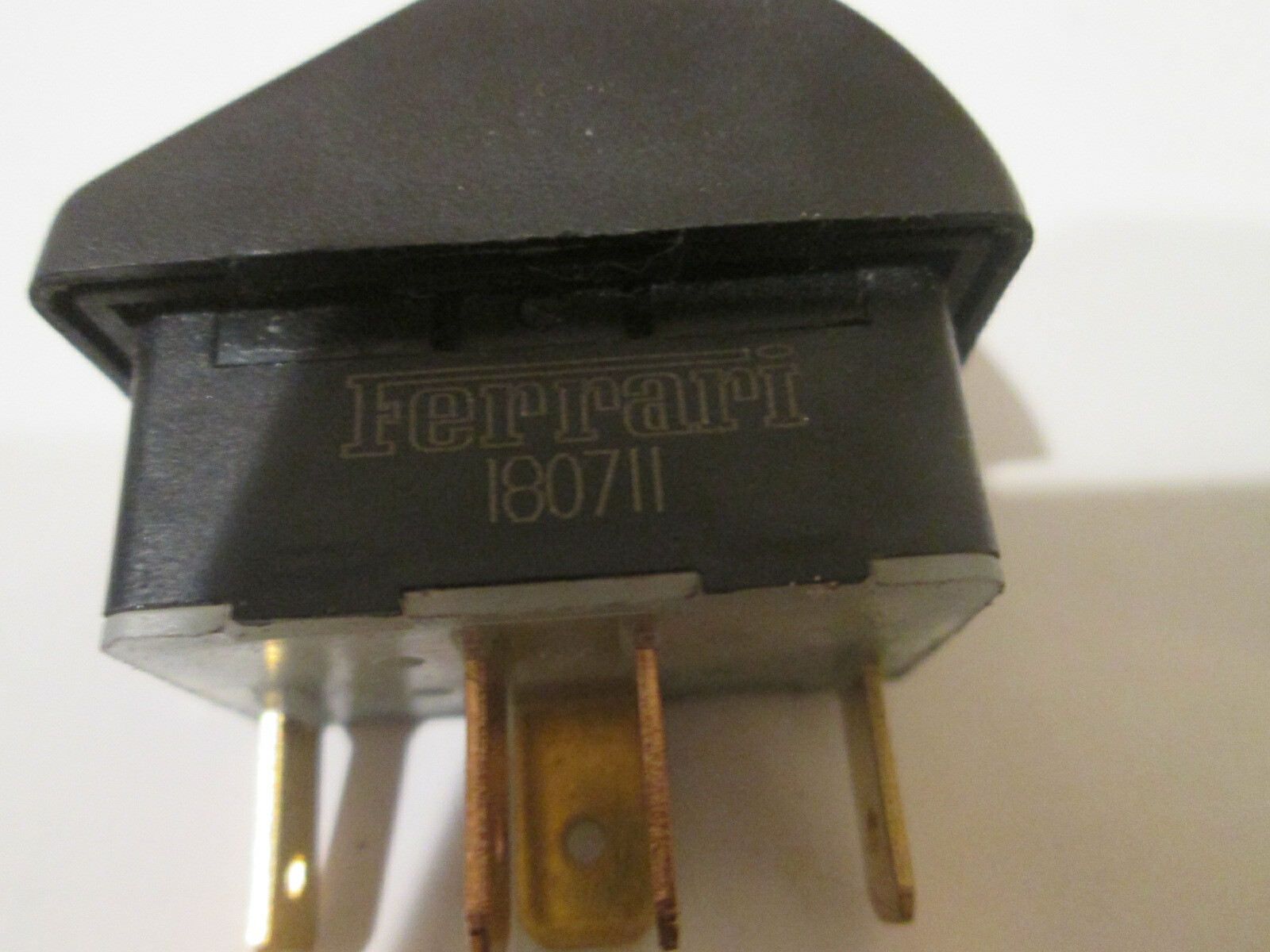 Ferrari 360 Modena, ASR Exclusion Switch P/N 180711