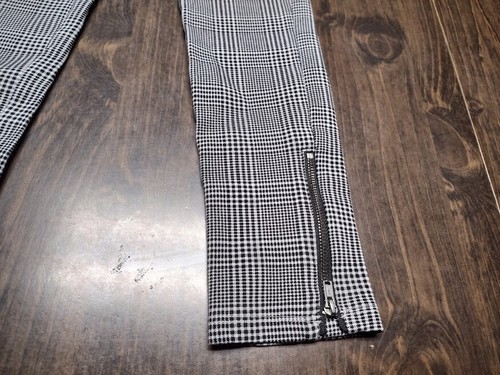 Old Navy Gray Black Plaid Leggings Size Girl's 10/12 - Picture 2 of 2
