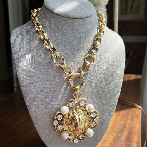 Vintage Graziano Lion's Head Necklace; Faux Pearls And Rhinestones; Stunning! - Picture 2 of 20