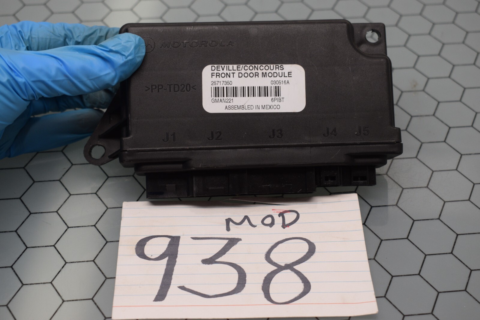 00 01 02 03 04 05 Deville Right Front Door Control Module Computer #938-MOD