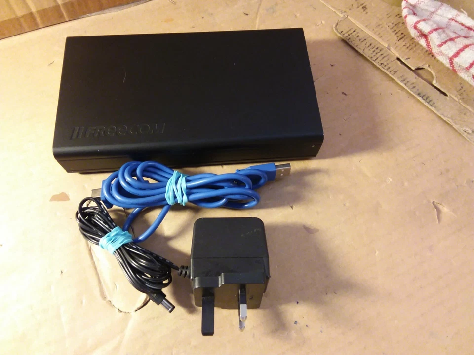 RARELY USED FREECOM  CLASSIC  HARD DRIVE 160 GB WITH USB CABLE - Image 4 of 4